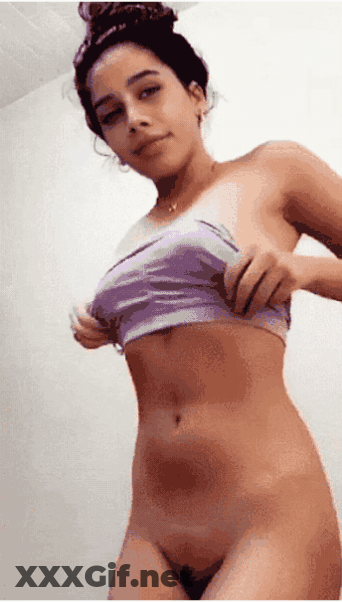 Big Boobs Babe Flashes Her Nipples - See Her Beautiful Face GIF