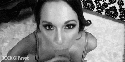 Big Boobs Babe Gets Naked And Puts Her Tits To Work GIF