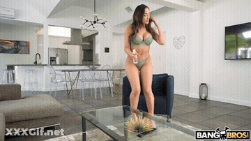 Chloe Amour - Chloe Catches Creampie GIF