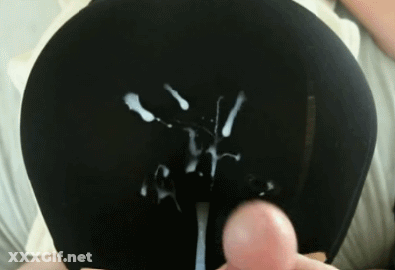 Creamy Pussy Cumshot: A Sensual Experience GIF