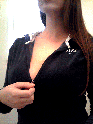 Big Tits Babe Exposes Her Nipples GIF
