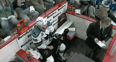 Big Tits Public Sex: A Bench Banger's Guide To Satisfying Yourself GIF