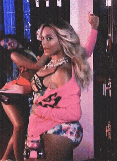 Blonde Celebrity Twerking Her Ass Off GIF